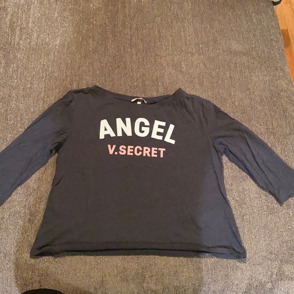 Victoria's Secret Tops - Victoria’s Secret women’s 3/4 sleeve t shirt; L